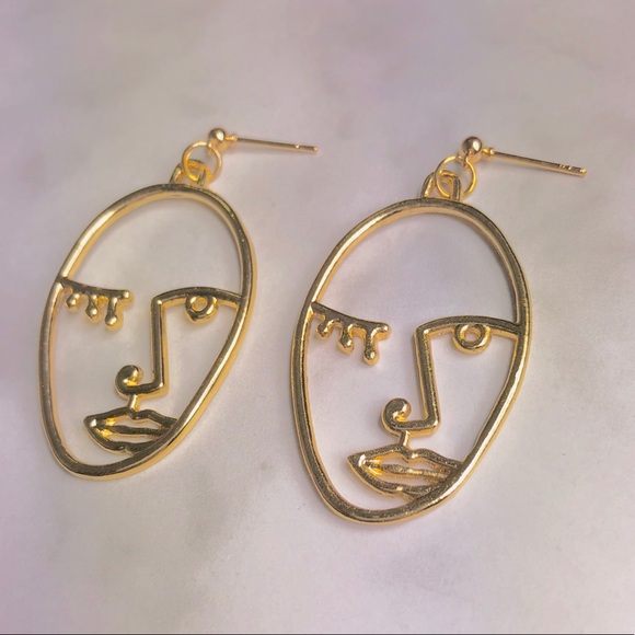 HP❤️New! Abstract Human Face Dangle Earrings Gold. - Picture 2 of 4